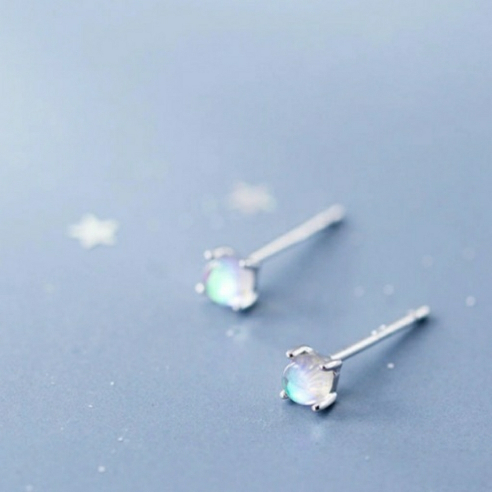 Beautiful Silver Moonstone  Earrings